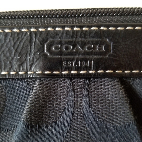 Coach Pleated Wristlet - Picture 3 of 11